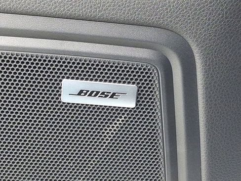 Used 2025 Porsche Macan image 24