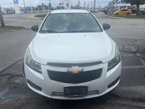 Used 2013 Chevrolet Cruze LS FWD image 9