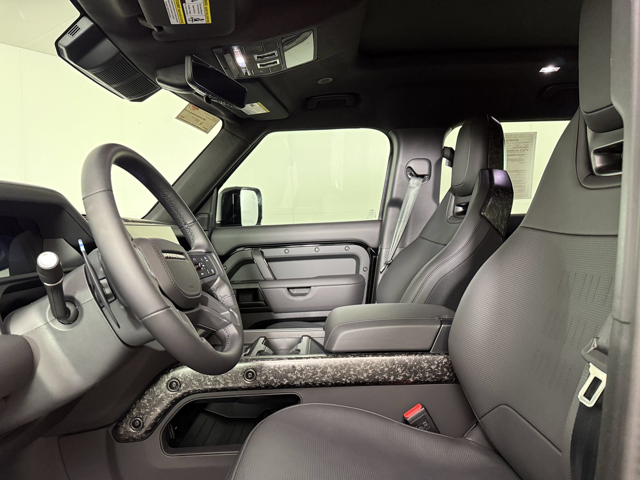 Used 2026 Land Rover Defender 110 OCTA AWD/4WD image 25