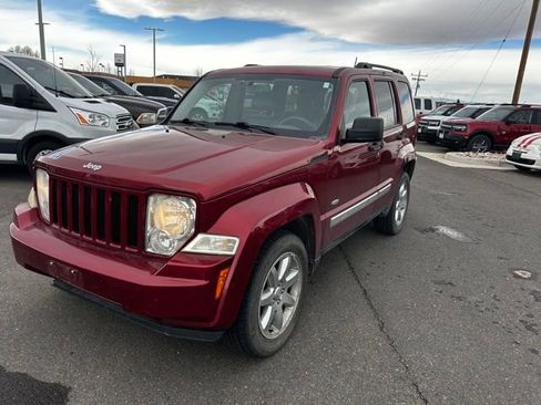 Used 2012 Jeep Liberty Sport image 1