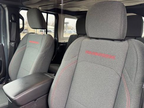 Certified 2025 Jeep Wrangler Rubicon image 11