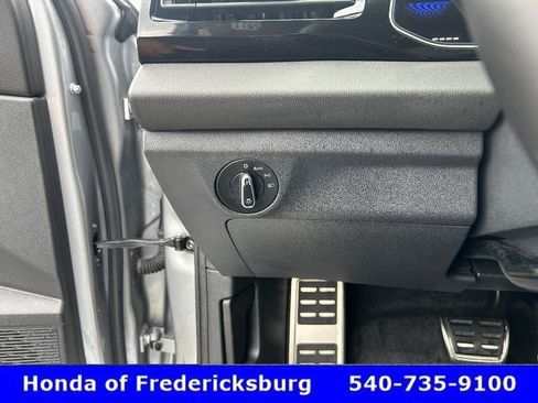 Used 2025 Volkswagen Jetta Sport FWD image 24