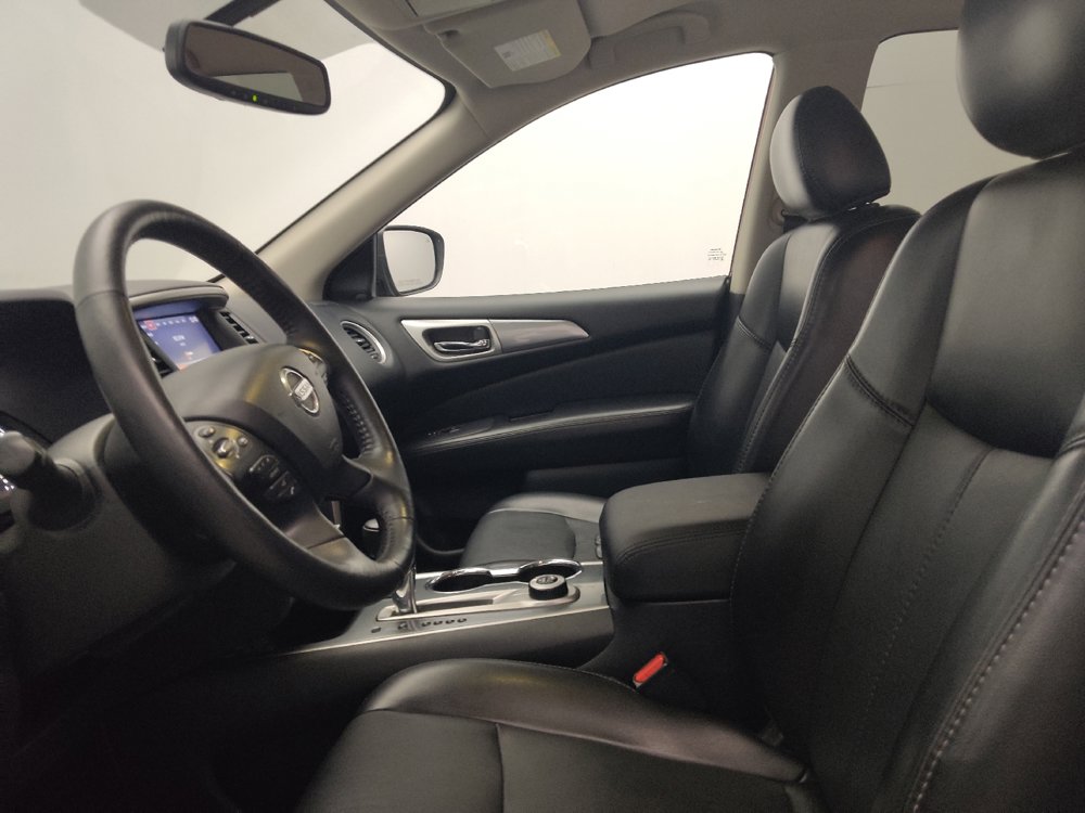 Used 2020 Nissan Pathfinder SL AWD/4WD image 17