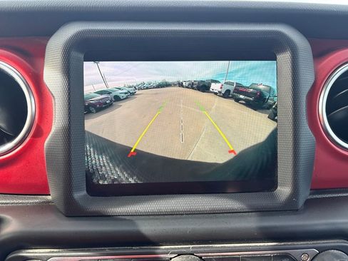 Used 2020 Jeep Wrangler Unlimited Rubicon image 25