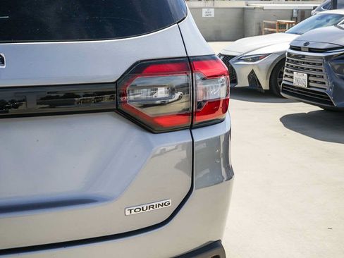 Used 2023 Honda Pilot Touring image 11