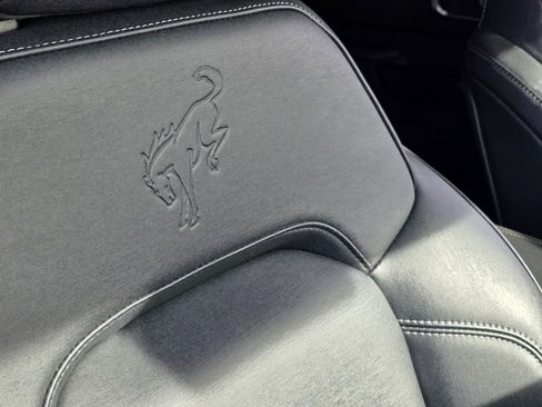 Used 2025 Ford Bronco Badlands image 25