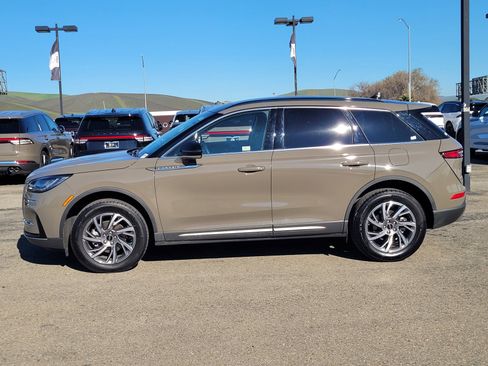 Used 2025 Lincoln Corsair FWD w/ Equipment Group 101A image 7