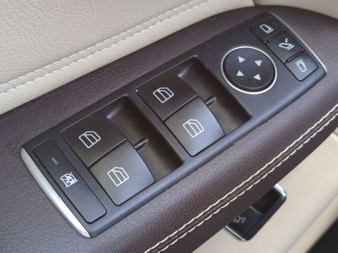 Used 2018 Mercedes-Benz GLE 350 4MATIC image 25