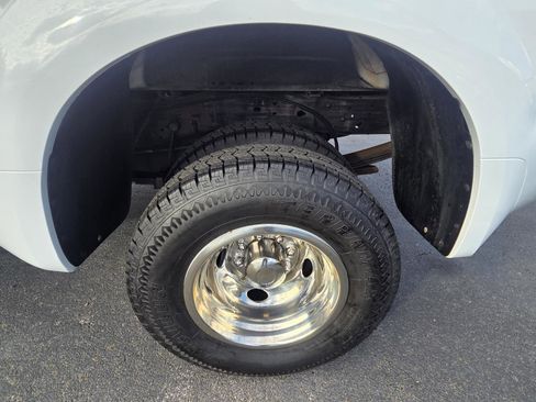 Used 2001 Ford F350 XL image 8