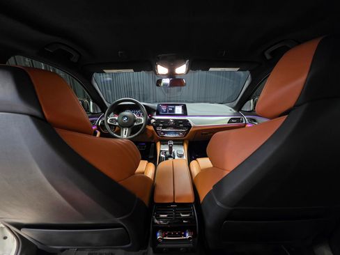 Used 2019 BMW M5 w/ Executive Package AWD/4WD image 2
