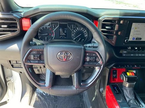 Used 2025 Toyota Tundra SR5 w/ SR5 Premium Package AWD/4WD image 5