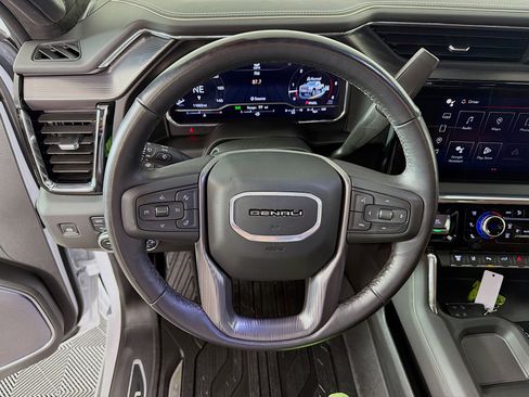 Used 2025 GMC Sierra 2500 Denali Ultimate w/ Max Trailering Package image 13