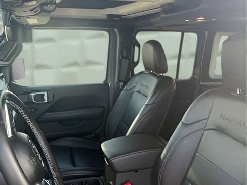 Certified 2022 Jeep Wrangler Unlimited Sahara w/ Cold Weather Group image 7