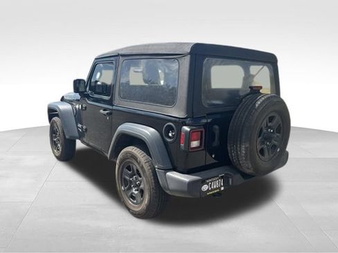 Used 2018 Jeep Wrangler Sport AWD/4WD image 8