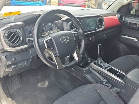 Used 2023 Toyota Tacoma SR5 RWD image 17