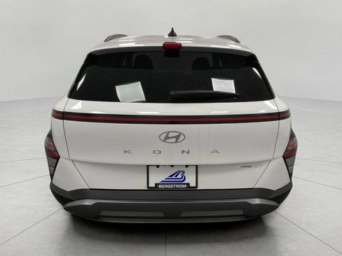 New 2026 Hyundai Kona SEL Premium image 4
