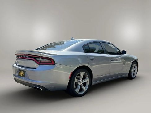 Used 2017 Dodge Charger R/T RWD image 12
