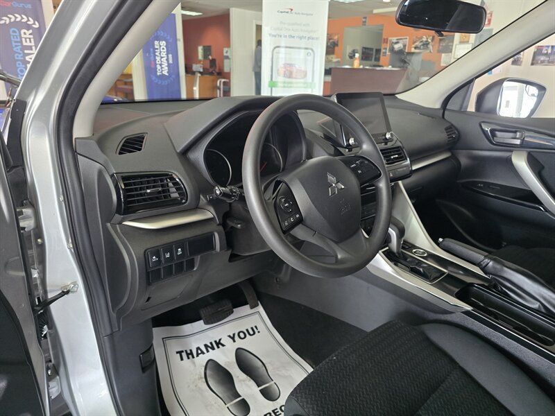 Used 2024 Mitsubishi Eclipse Cross LE AWD/4WD image 8