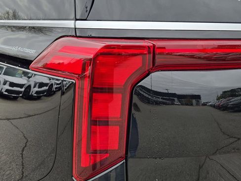 New 2026 Kia Carnival EX image 12