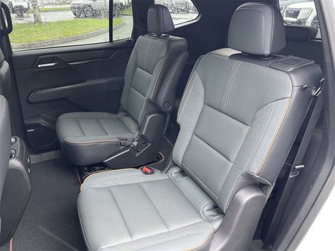 New 2026 GMC Acadia AT4 w/ Super Cruise Package image 25