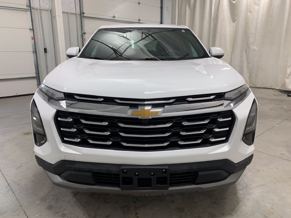 Used 2026 Chevrolet Equinox LT AWD/4WD image 29
