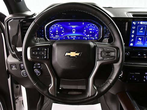 Used 2023 Chevrolet Silverado 1500 High Country w/ Technology Package AWD/4WD image 20