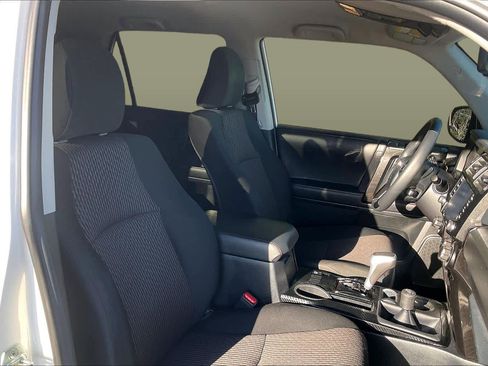 Used 2023 Toyota 4Runner TRD Off-Road image 9