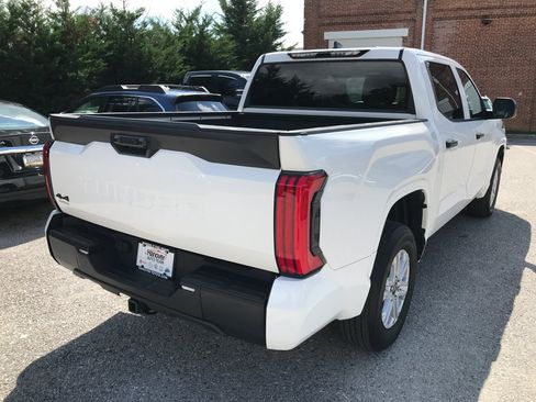 Used 2024 Toyota Tundra SR AWD/4WD image 7
