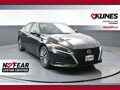 Used 2024 Nissan Altima 2.5 SV