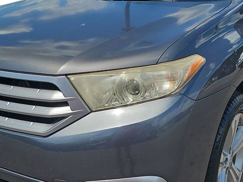 Used 2013 Toyota Highlander Limited FWD image 32