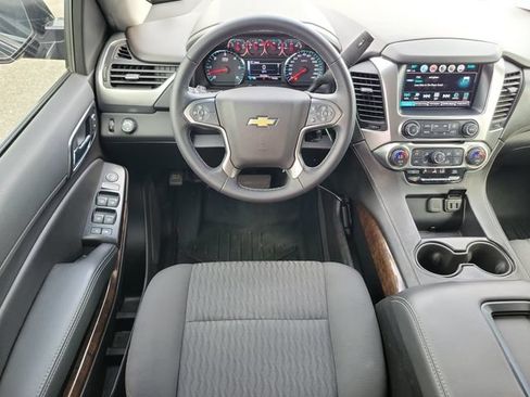 Used 2019 Chevrolet Tahoe LS RWD image 9