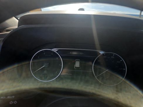 Used 2023 Nissan Rogue SL FWD image 18