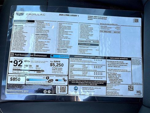 New 2025 Cadillac Lyriq Luxury image 14