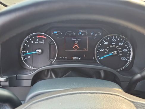 Certified 2022 Ford F450 Platinum w/ FX4 Off-Road Package image 24