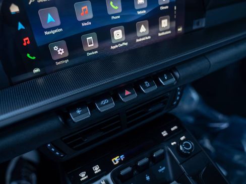 New 2026 Porsche 911 Carrera GTS image 21