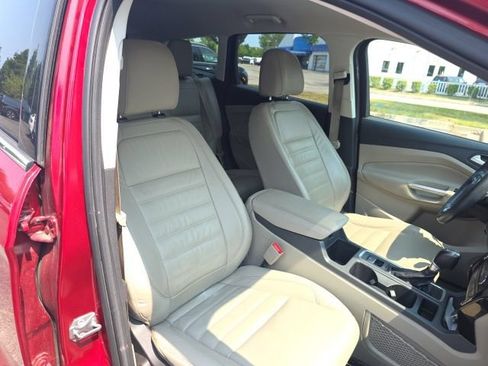 Used 2017 Ford Escape Titanium FWD image 20