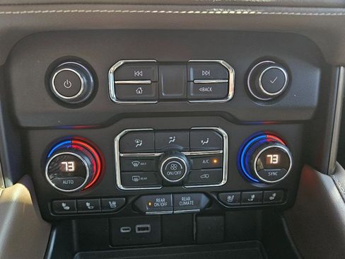 Used 2021 Chevrolet Tahoe High Country w/ Premium Package image 53