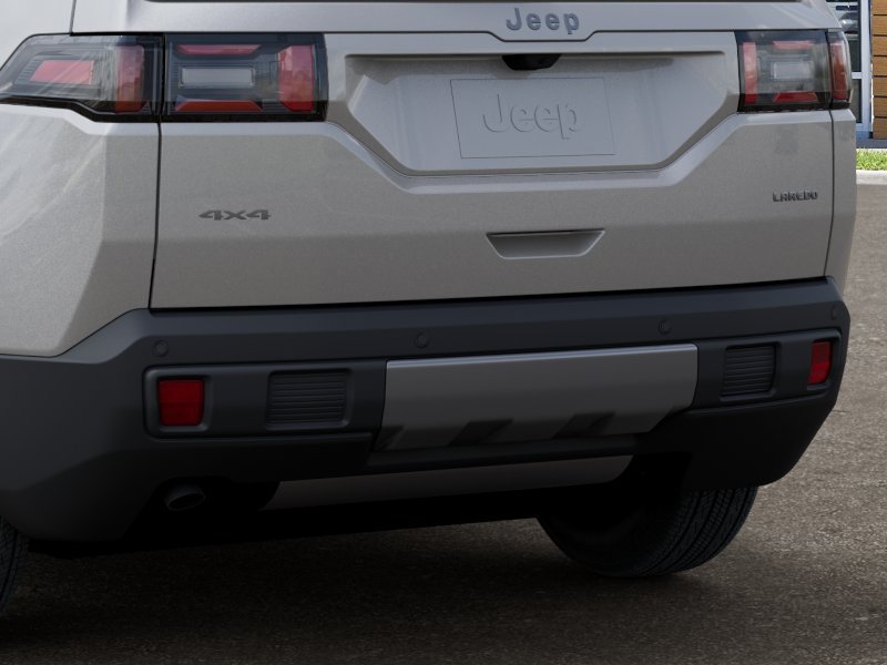 Used 2026 Jeep Cherokee Laredo AWD/4WD image 13