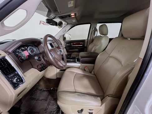 Used 2011 RAM 1500 Laramie AWD/4WD image 10