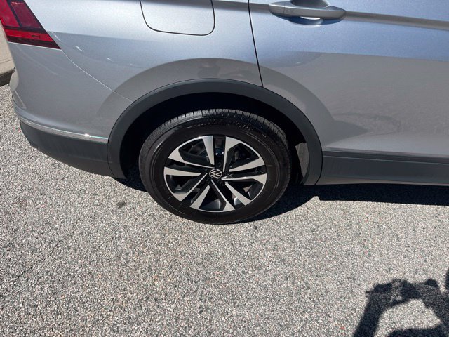 Certified 2024 Volkswagen Tiguan S AWD/4WD image 15