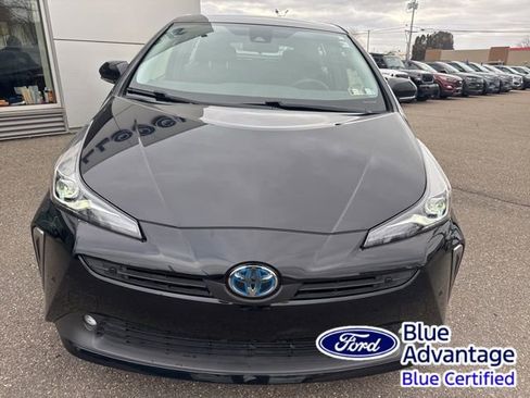 Used 2022 Toyota Prius LE image 3