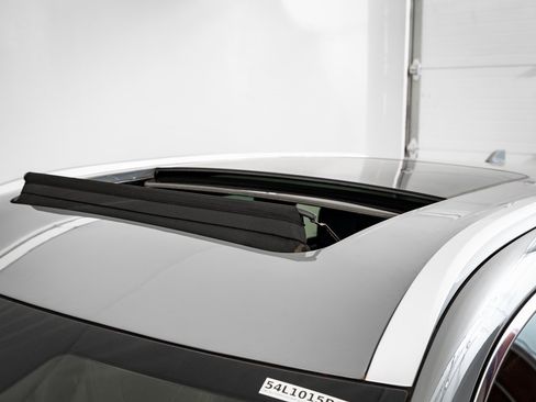 Used 2025 INFINITI QX60 Sensory image 14