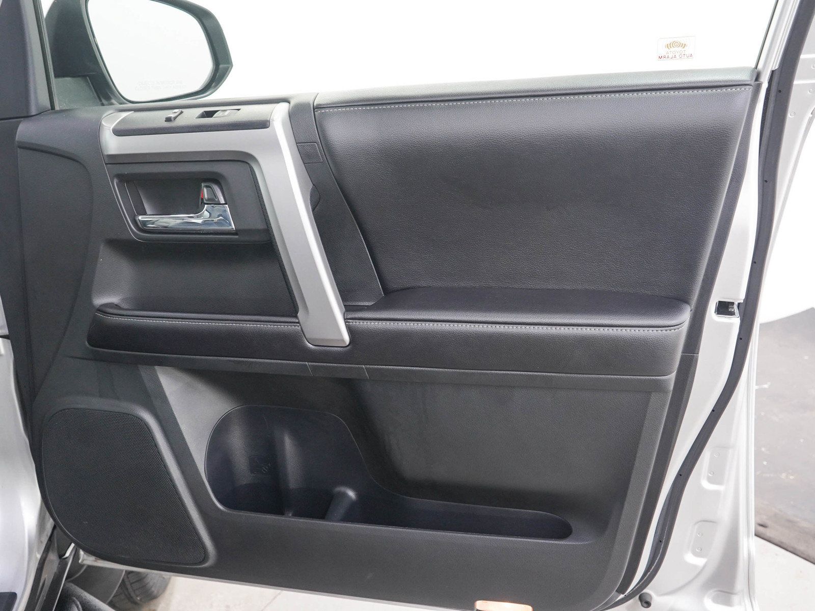 Used 2016 Toyota 4Runner SR5 Premium AWD/4WD image 11