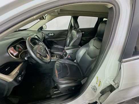 Used 2015 Jeep Cherokee Limited w/ Trailer Tow Group image 13