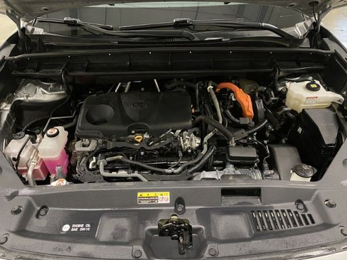 Used 2022 Toyota Highlander XLE AWD/4WD image 26