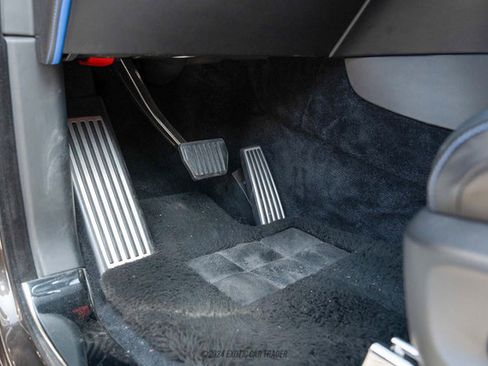 Used 2020 Rolls-Royce Cullinan Black Badge image 36