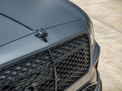 New 2025 Bentley Flying Spur Plug-In Hybrid image 8