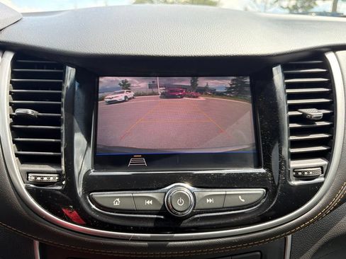 Used 2020 Chevrolet Trax LS FWD image 31