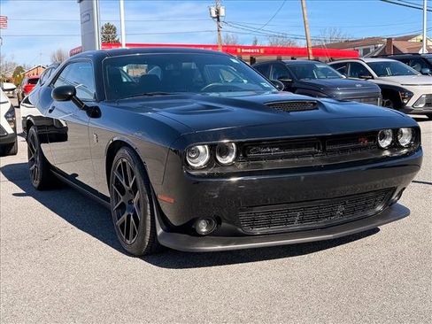 Used 2019 Dodge Challenger R/T Scat Pack image 12