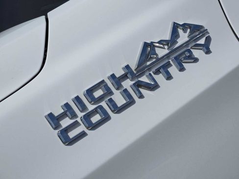 Certified 2023 Chevrolet Tahoe High Country AWD/4WD image 10